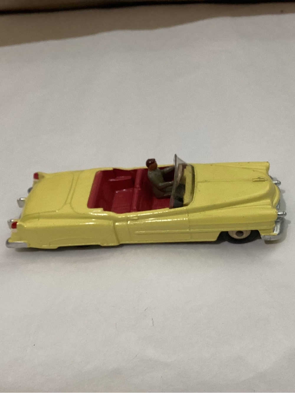 Vintage 1940s DINKY TOYS 131 Cadillac Tourer, Eldorado Die-Cast. RARE